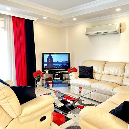 Wonderful 3 Bed Duplex In Sought After Prime Community *